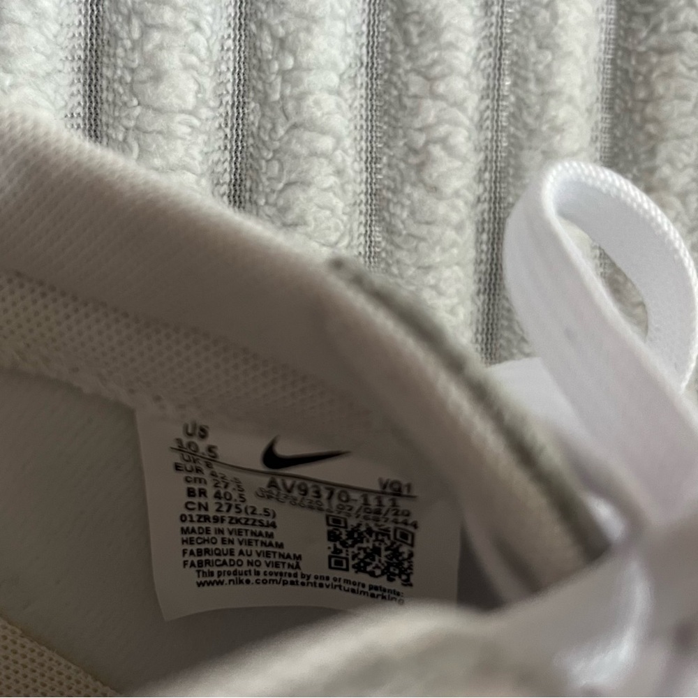 Nike White Sneakers - Picture 9 of 9